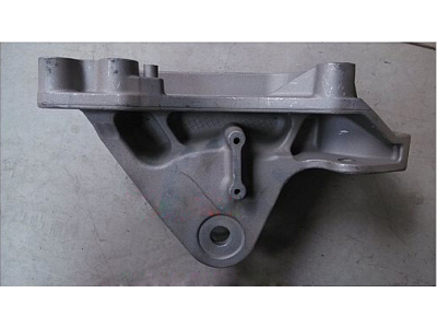 Кронштейн передней подвески кабины левый Н А7 HOWO A7 AZ1664430043 фото 1 Воронеж